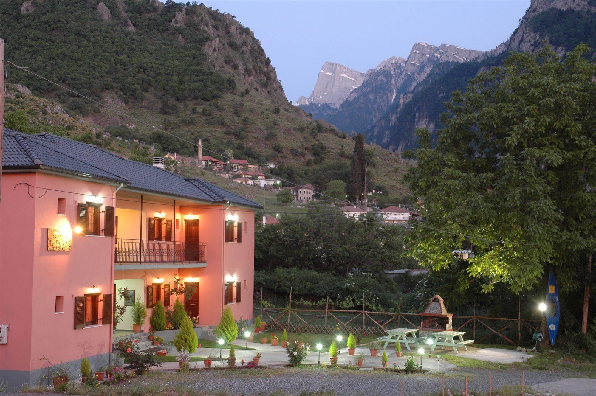 Artemis Apartments Konitsa Exteriör bild