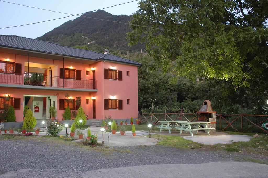 Artemis Apartments Konitsa Exteriör bild